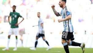 Argentina va ante México