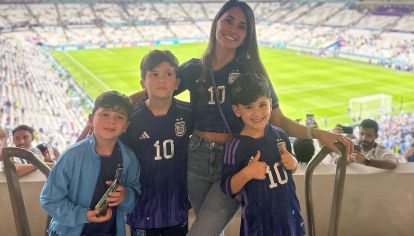 Antonela Roccuzzo a Lionel Messi tras el triunfo ante México: "Te amo"