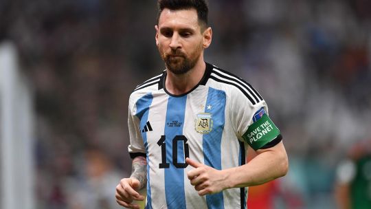 “Lionel de Messi tiene mal de ojo”: una curandera pidió que todas las “brujas de Argentina” curen al capitán de la Selección