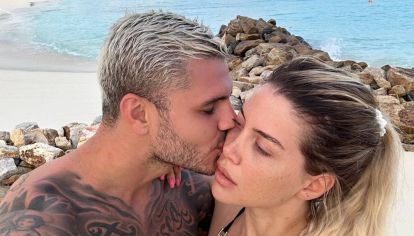 Wanda Nara y Mauro Icardi confirman su amor con un romántico beso