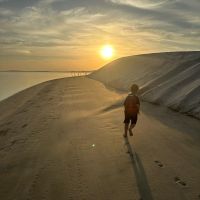 La excéntrica excursión de Antonella Roccuzo y sus hijos por Qatar
