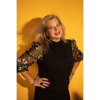 Vanesa Duran: Empresa número uno en venta directa de semijoyas por catálogo