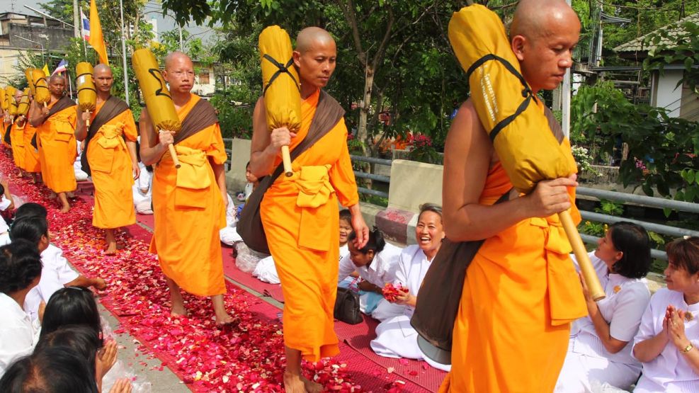 Budistas en Tailandia 20221129