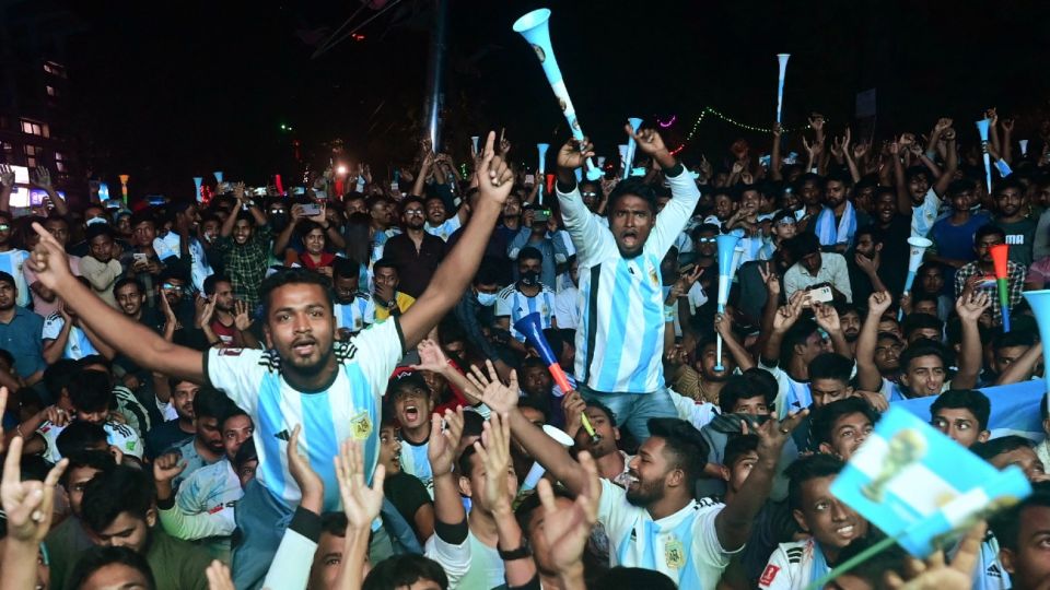 Thousands in Bangladesh capital cheer Argentina's World Cup win