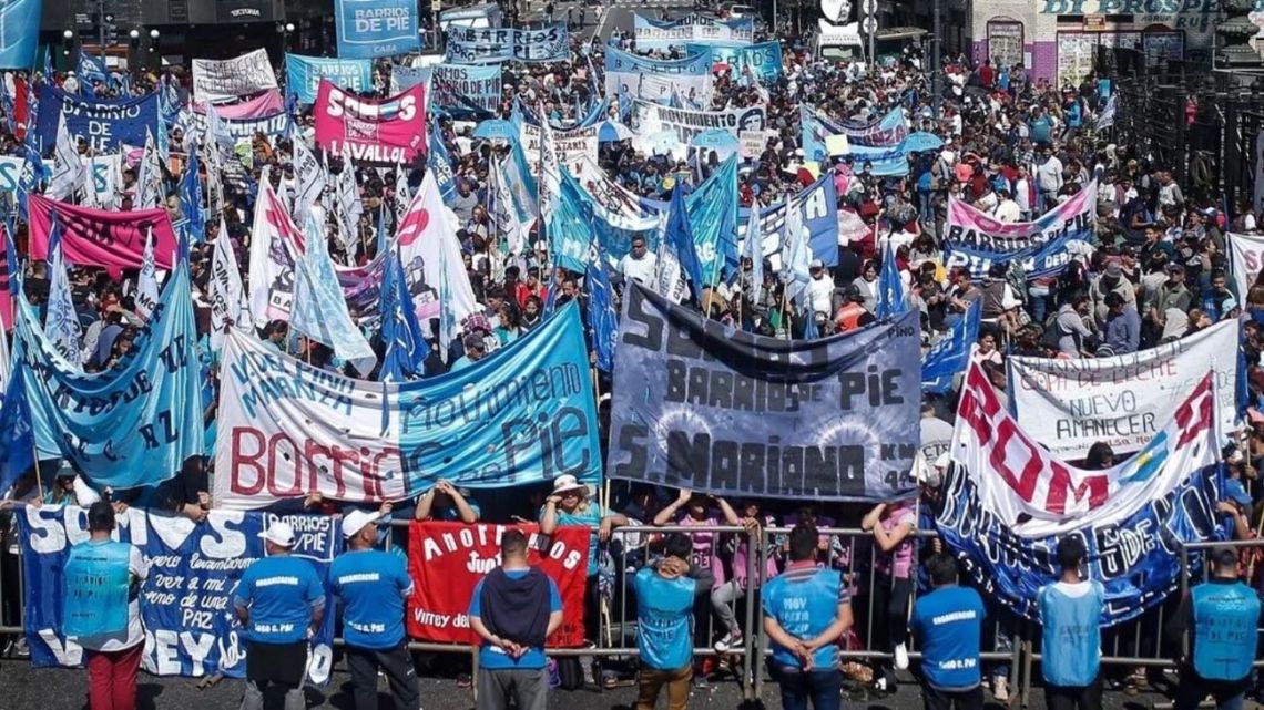 Marchas por el Día del Trabajador: sindicatos y movimientos sociales salieron a cuestionar al FMI