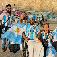 La producción exclusiva de la familia Noble Herrera alentando a la Selección