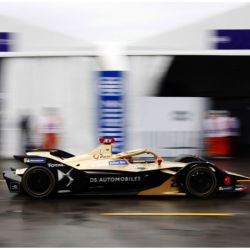 A pocos días de comenzar la novena temporada del Campeonato del Mundo ABB FIA de Fórmula E, PENSKE AUTOSPORT, DS Automóbiles presentaron su nueva apuesta totalmente híbrida y agresiva.  