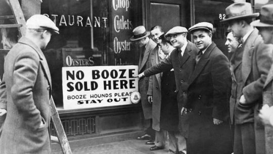 El 5 de diciembre de 1933 se abolió la llamada "Ley Seca" en Estados Unidos