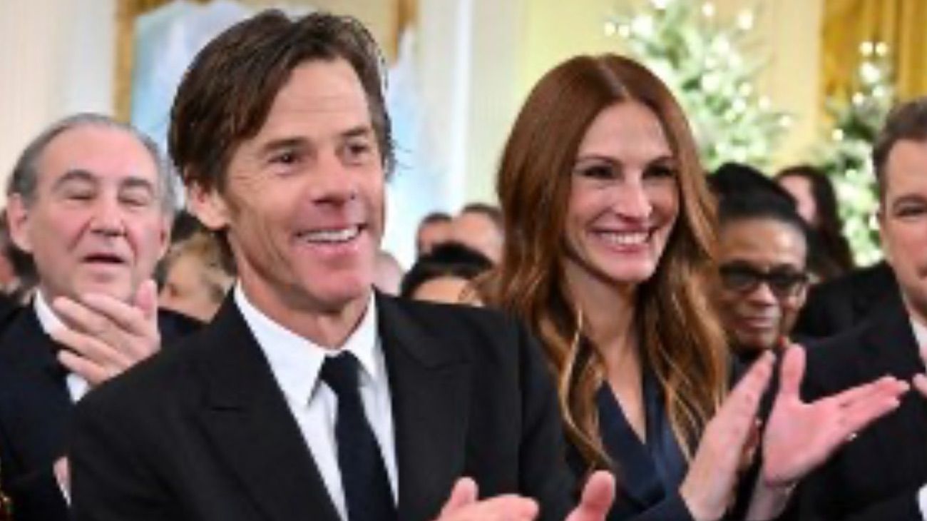 Julia Roberts y su marido Daniel Moder en la gala en la Casa Blanca por los premios Centro Kennedy 2022.