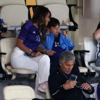 El look cábala de Antonela Roccuzzo para el partido ante Países Bajos