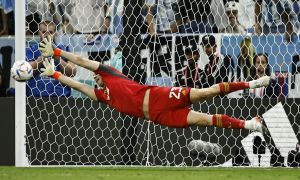 Dibu Martinez contra Paises Bajos