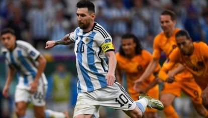 Lionel Messi usó un brazalete de capitán que se viralizó
