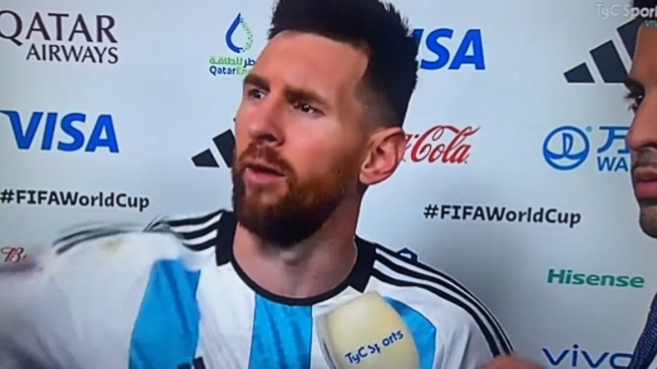 "¿Que mirás bobo?": Messi, duro con alguien que "lo miraba" en una nota de TyC.