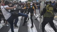 Continúan las protestas en el Perú