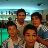 La foto viral Lionel Messi y Julián Álvarez