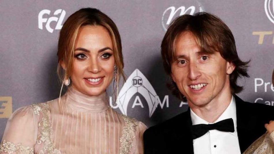 Vanja Bosnic, la esposa Luka Modric, el capitán de la selección croata