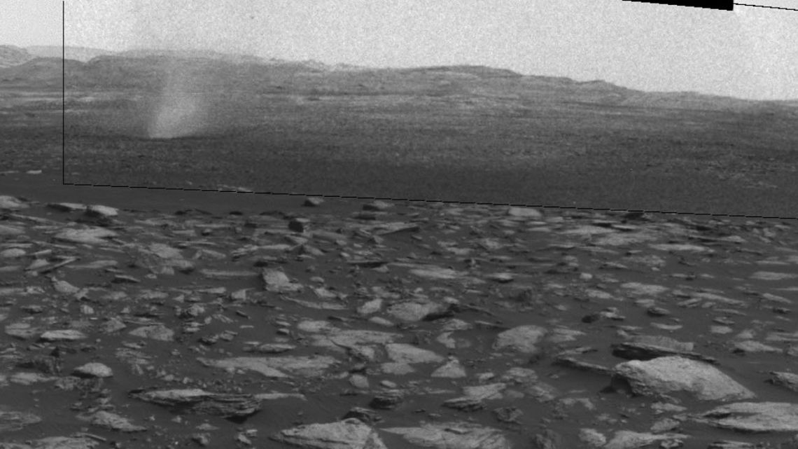 A dust tornado “devoured” the Perseverance rover and NASA was able to capture it
