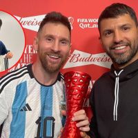 Leo Messi sorprendió al hijo del Kun Agüero con un regalo tras la victoria de Argentina ante Croacia