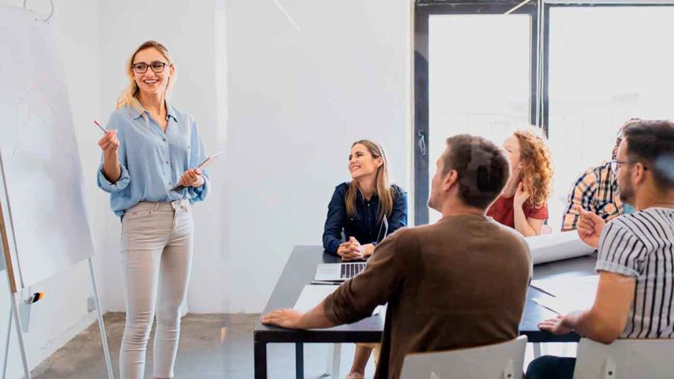 20221218_mujer_lider_genero_shutterstock_g