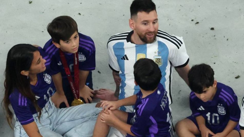 La foto familiar de Lionel Messi tras ganar la Copa del Mundo