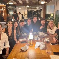La foto de la cena íntima de Jorge Brito con Marcelo Tinelli y los papás de Leo Messi