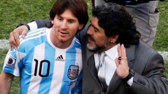 El día en que Maradona pidió que "dejen de hincharle las pelotas a Messi"