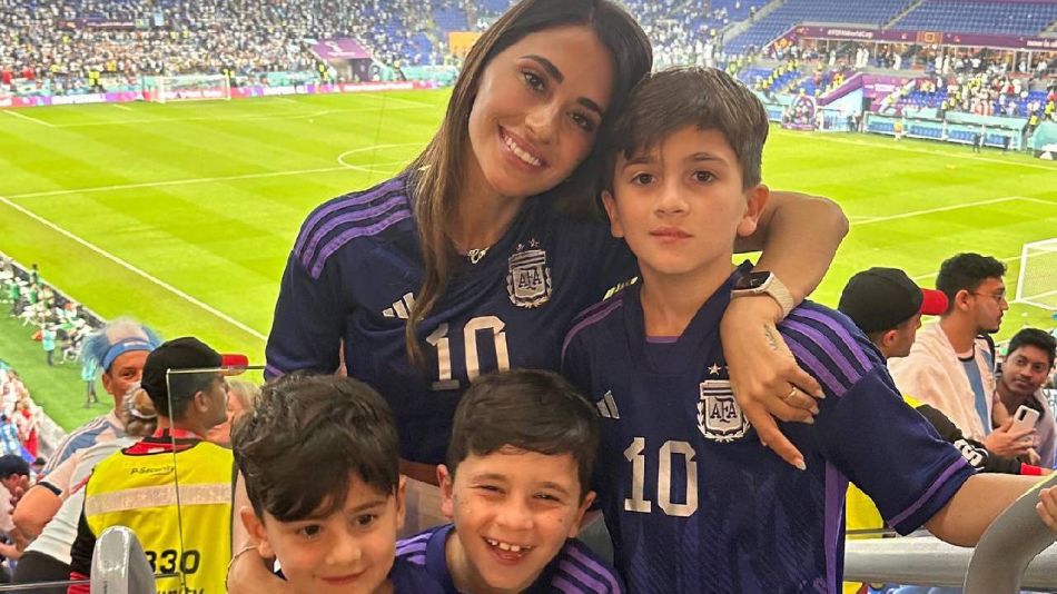 Antonela Roccuzzo y sus hijos ya están en Rosario