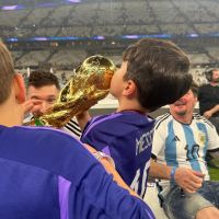 Antonela Roccuzzo compartió su emoción con las mejores fotos tras la victoria de Argentina en Qatar