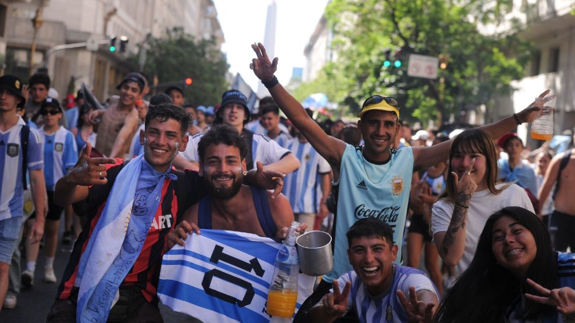 World Cup celebrations hit Buenos Aires.