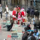 Santa Claus en Manhattan: en busca de otro trago gratis 