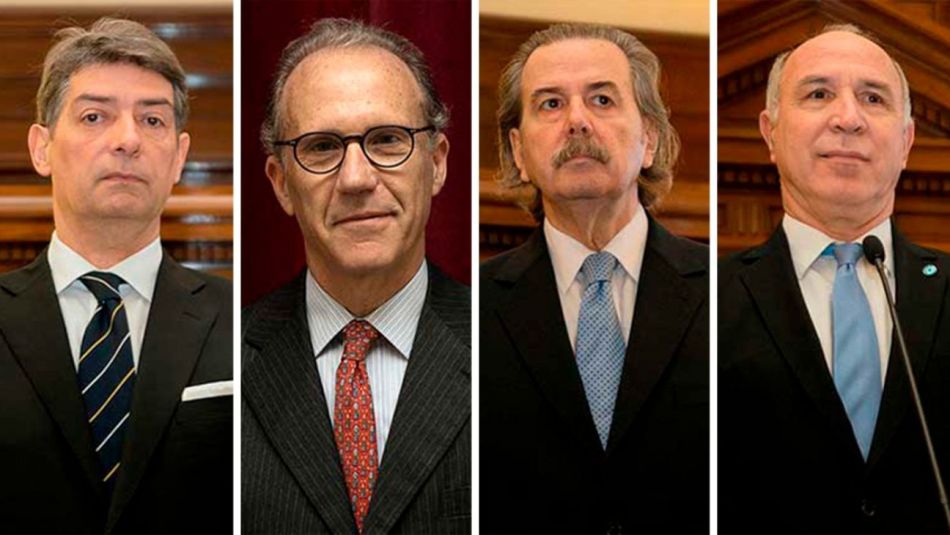 Cortar a la Corte