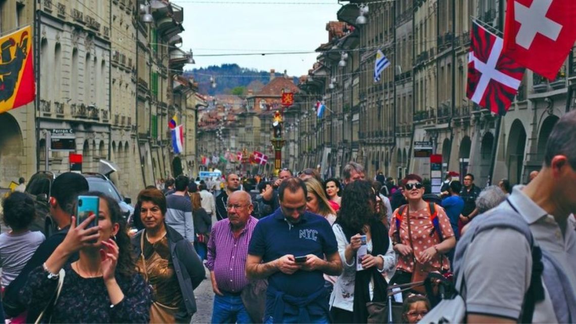 La Poblaci N De Suiza Se Dispar Un 20 En 20 A Os Modo Fontevecchia   Ciudadanos De Suiza 1484619 