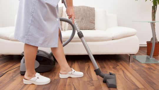 Cuánto cobrarán las empleadas domésticas por hora y por mes a partir de marzo