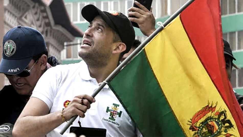 El líder opositor boliviano Luis Fernando Camacho recibirá atención médica en la cárcel