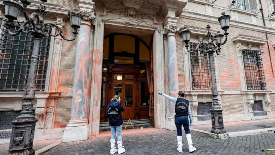 Protesta climática en el Palacio Madama de Italia