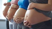 Por la guerra, cada vez más mujeres rusas vienen al país a dar a luz