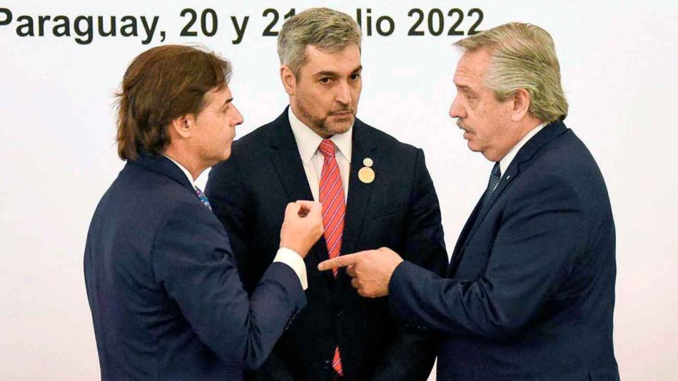 20230107_lacalle_benitez_alberto_fernandez_cedoc_g