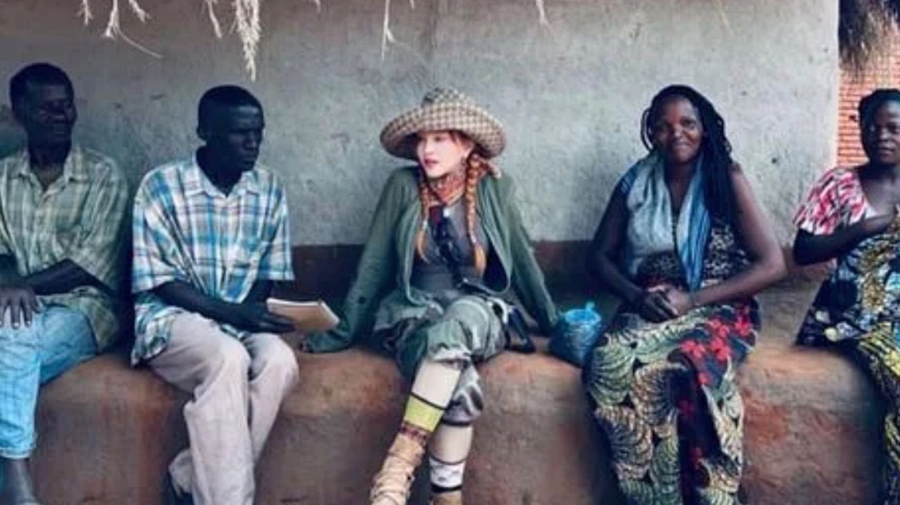 Madonna y cinco de sus seis hijos recibieron el 2023 en Malawi (África).