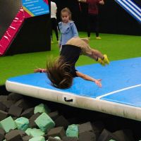 Coti, la hija de Papu Gómez y Linda Raff celebró sus 8 años con una fiesta temática