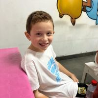 Coti, la hija de Papu Gómez y Linda Raff celebró sus 8 años con una fiesta temática