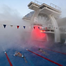 La gente disfruta nadando en la piscina al aire libre Chayka. Moscú continúa desafiando el clima frío y vio temperaturas nocturnas de hasta -25 grados centígrados en los últimos días, según informes meteorológicos. Foto de NATALIA KOLESNIKOVA / AFP | Foto:AFP