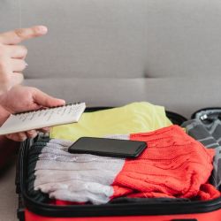 5 tips de influencers para que preparar las valijas con los chicos no sume estrés y sea toda una experiencia creativa y coloborativa.