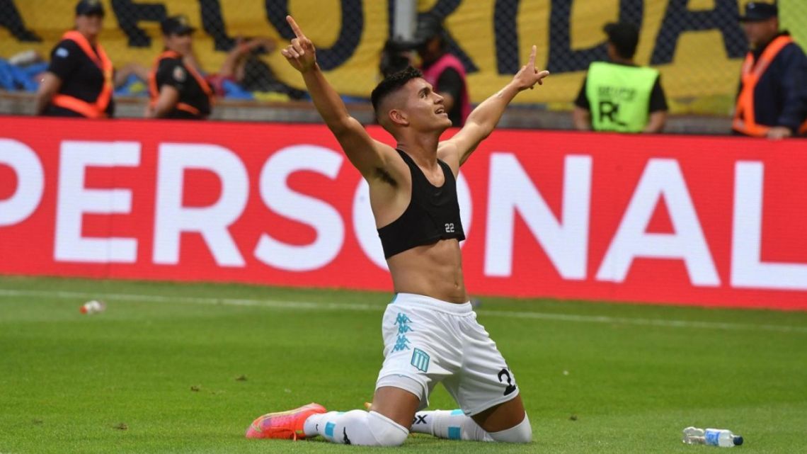 Alcaraz leaves Racing to land in the Premier