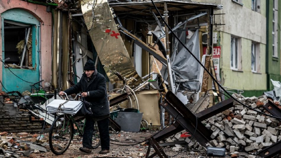 Rusia lanzó un bombardeo sobre un hospital materno infantil en Jersón