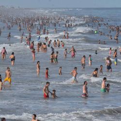 Playa de Pinamar verano Argentina. Foto Pablo Cuarterolo | Foto:AFP