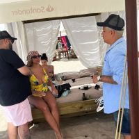 Charlotte Caniggia tuvo una tarde de amigas en las playas de Punta del Este