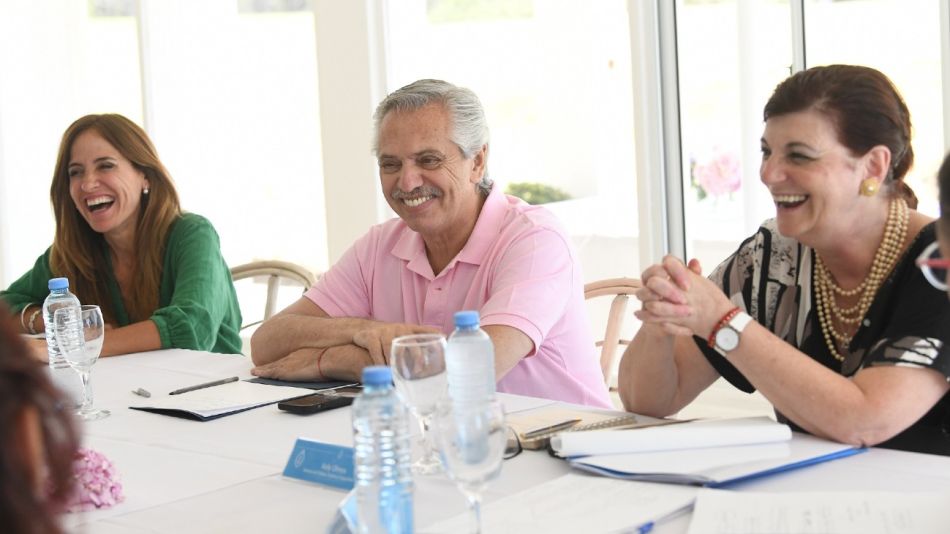 Alberto Fernández reunió a funcionarias de su gobierno en Chapadmalal.