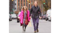 Sarah Jessica Parker y John Corbett se reúnen en el set de And Just Like That...