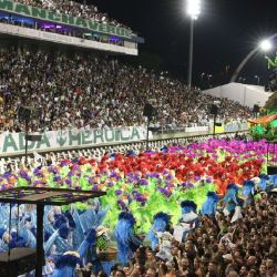 El carnaval de San Pablo, Brasil, se reparte por la ciudad y también en su sambódromo.