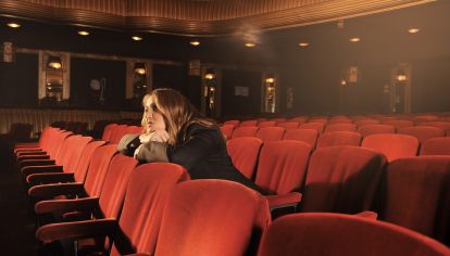 Azafata, actriz y directora, Carla Calabrese nos cuenta cómo el teatro y los aviones le cambiaron la vida